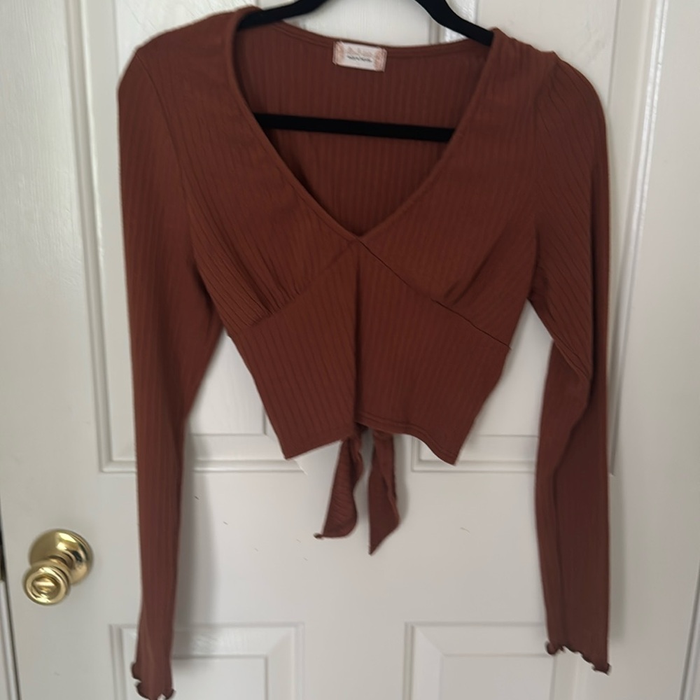 Altar’d State stretch back tie top